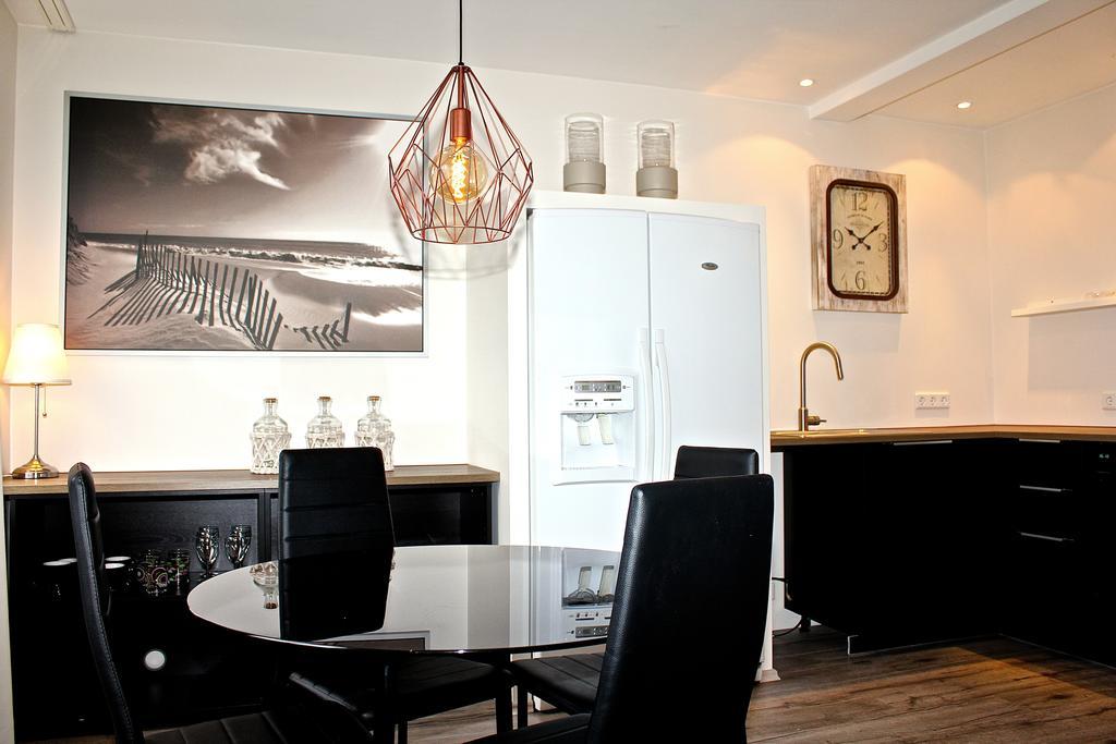 Heart Of Reykjavik - Luxury Apartments Oda fotoğraf